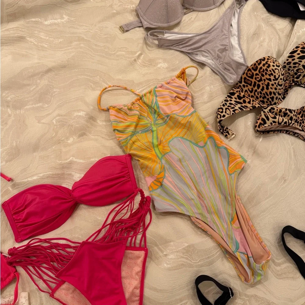 Bathing suits bundle - Picture 4 of 7